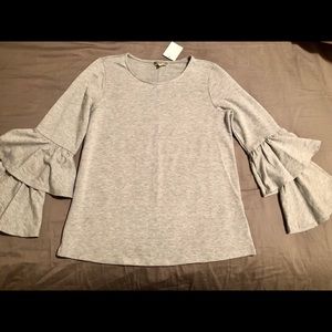 Adorable Gray ruffled sleeve sweater